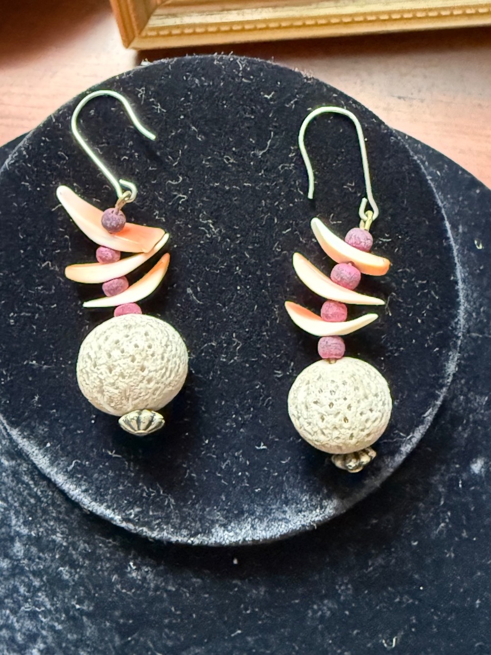 RETRO 80'S PIERCED DANGLE EARRINGS-STONE w/BEADS